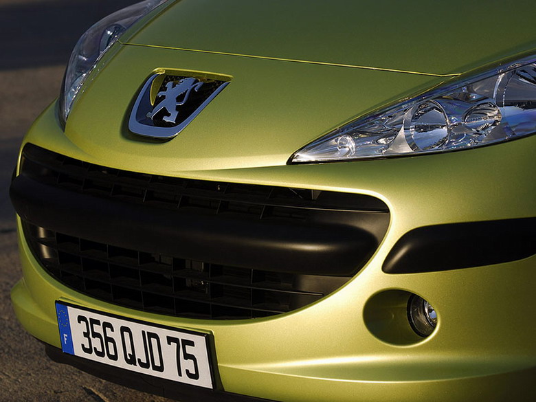 COMFORT VERSION OF PEUGEOT 207
